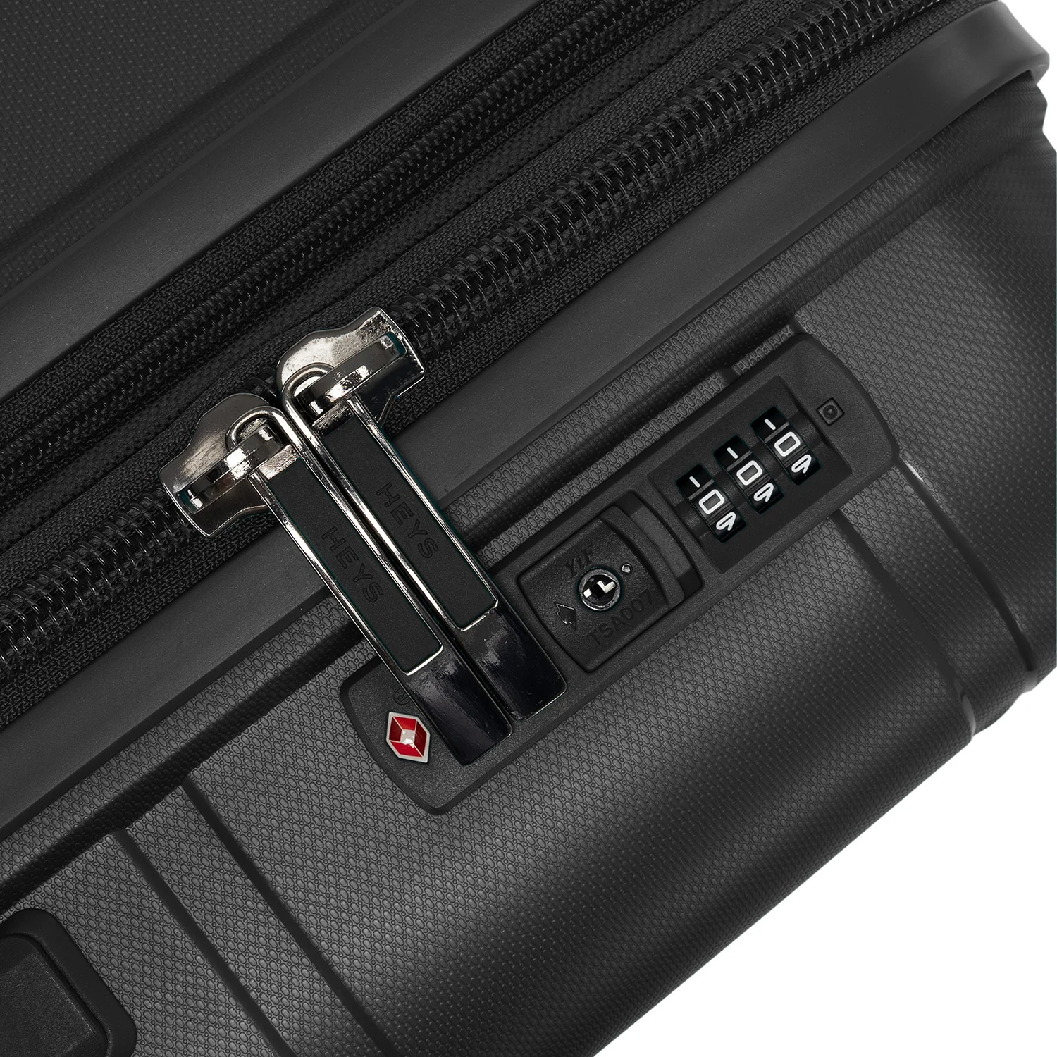 Fortis 30 Inch Luggage - Image 6
