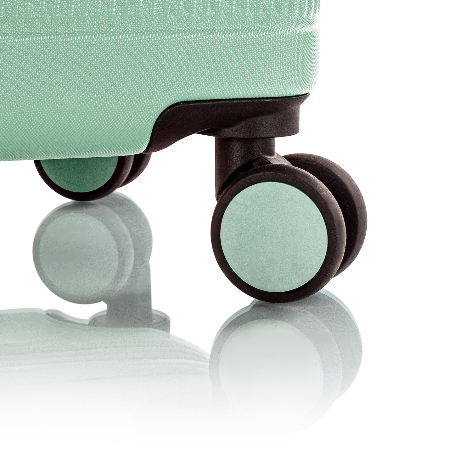 Glo 26 Inch Luggage - Image 39