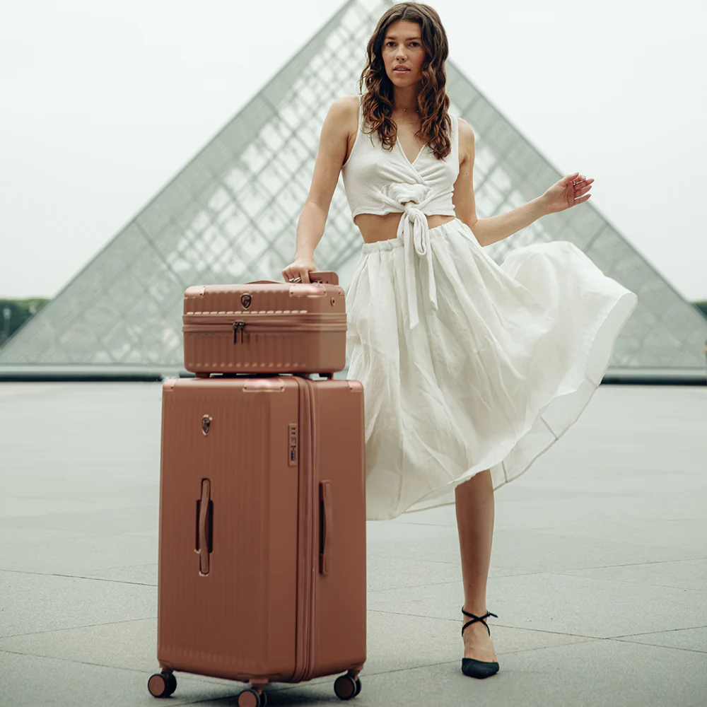 Luxe 2 Piece Luggage Set - Beauty case and Trunk 30" - Image 21