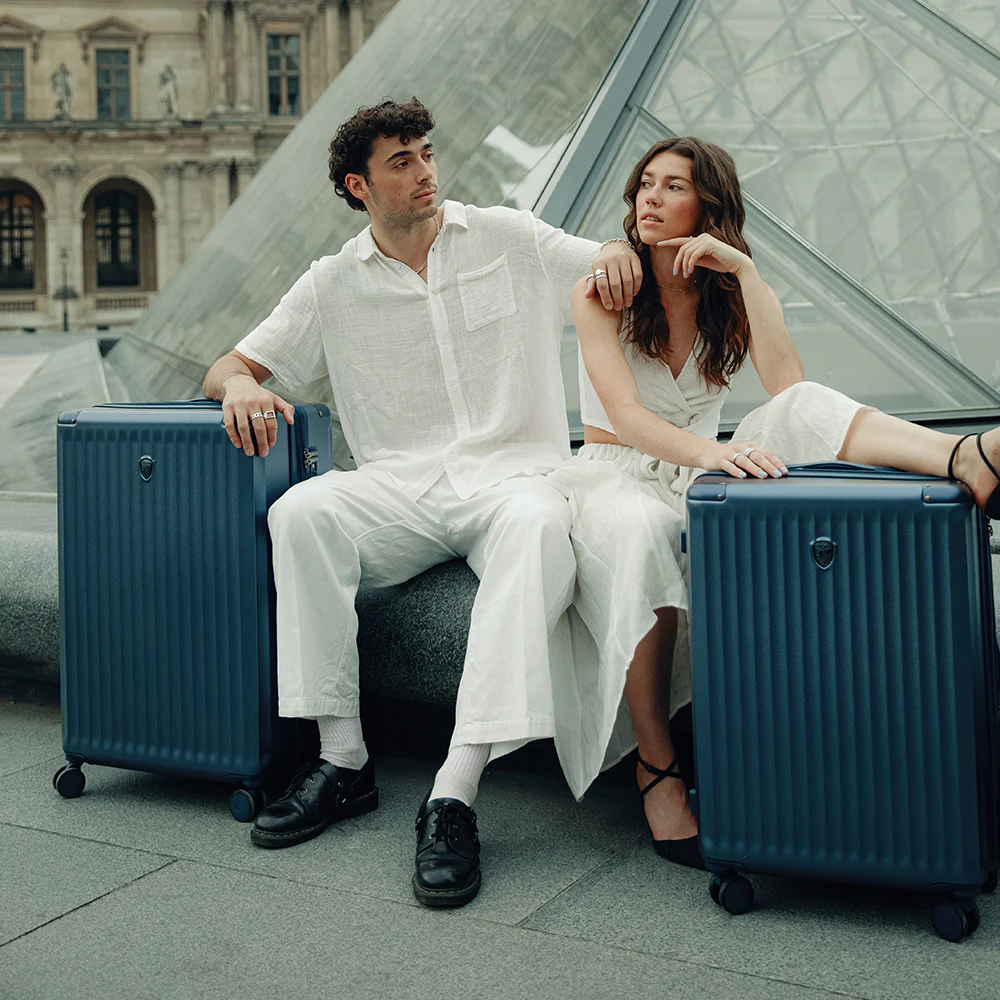 Luxe 26 Inch Luggage - Image 2