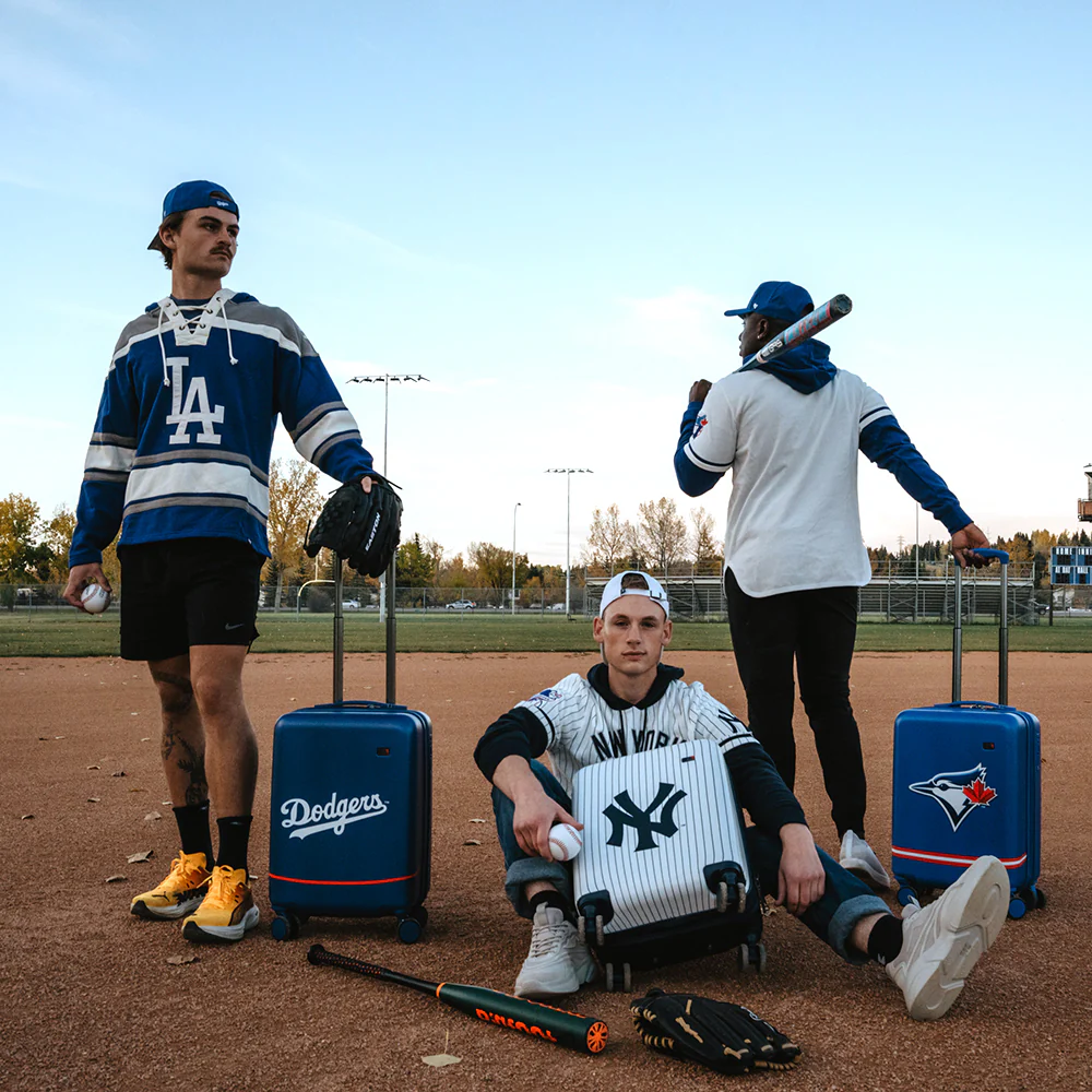 MLB 21 Inch Luggage - New York Yankees - Image 6