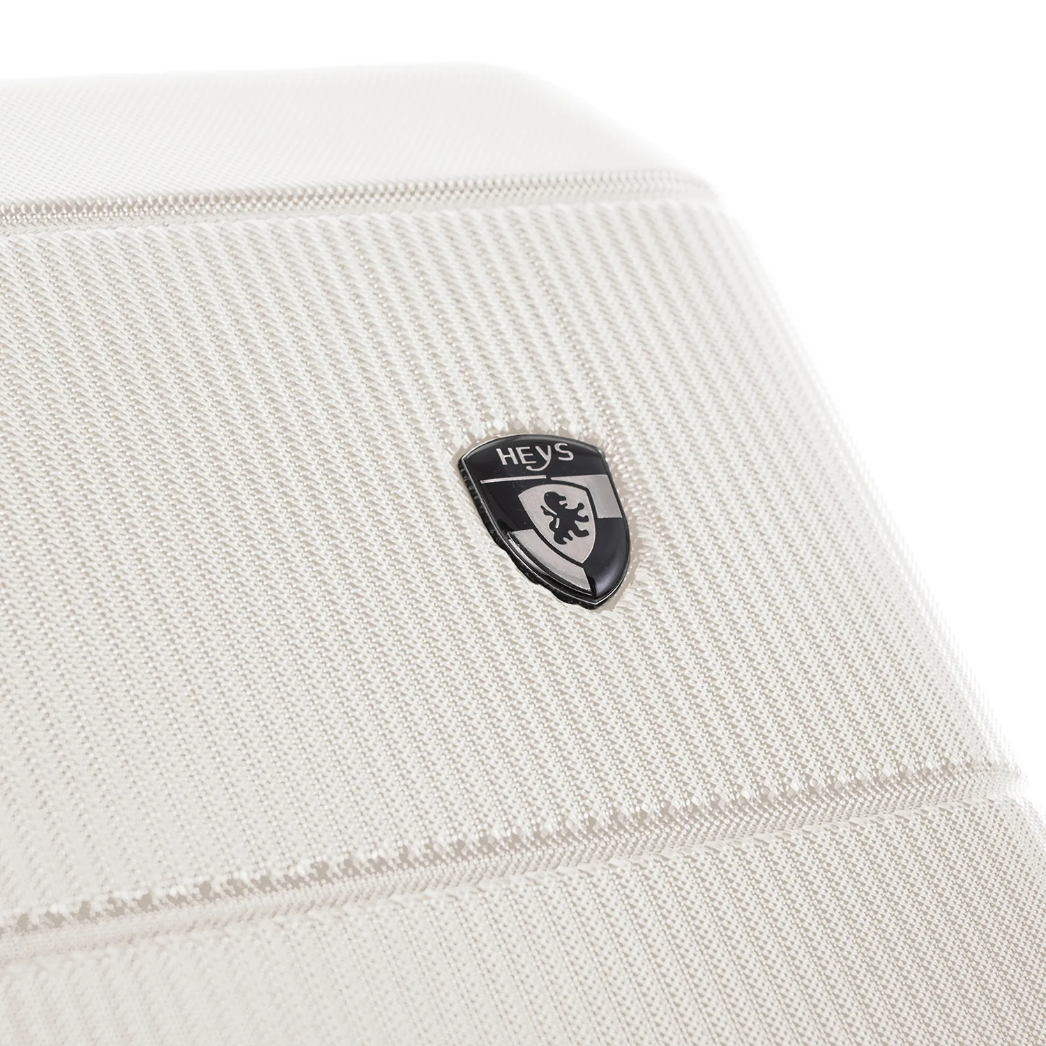 Neo 26 Inch Luggage - Image 4