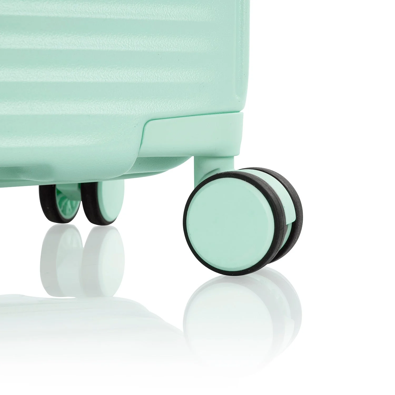 Pastel 26 Inch Luggage - Image 59