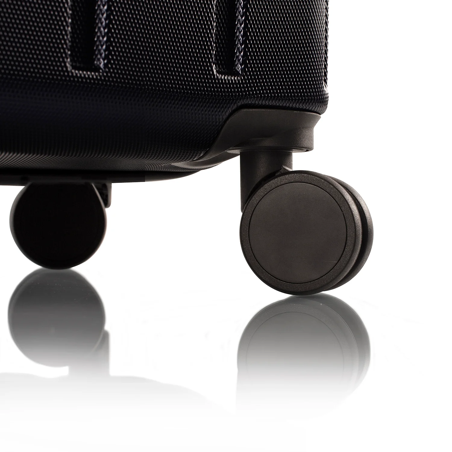 Spinlite 30 Inch Luggage - Image 20