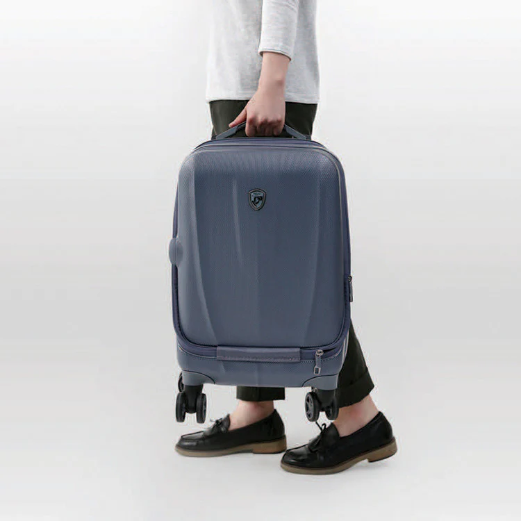 Vantage Smart Access™ 26 Inch Luggage - Image 3