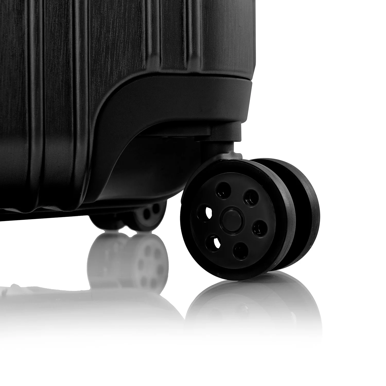 Xtrak 21.5 Inch Carry-On Luggage - Image 84