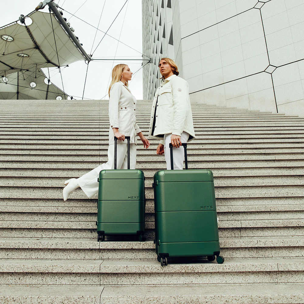 Zen 30 Inch Luggage - Image 77